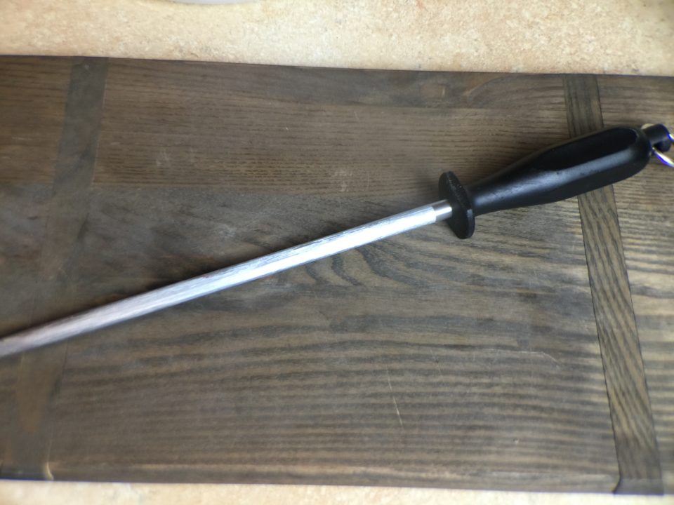 Kitchen knives every home cook needs