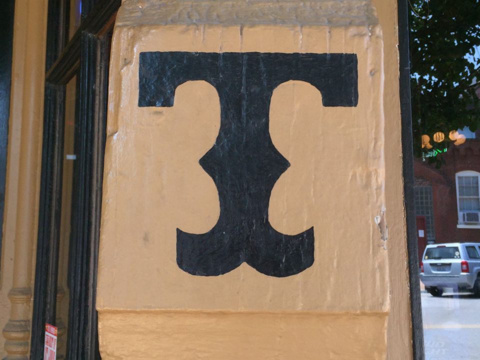 Tuckers Place Saint Louis