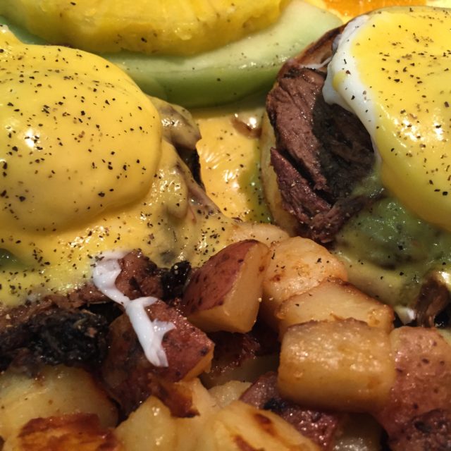 Yolk breafast brunch Chicago